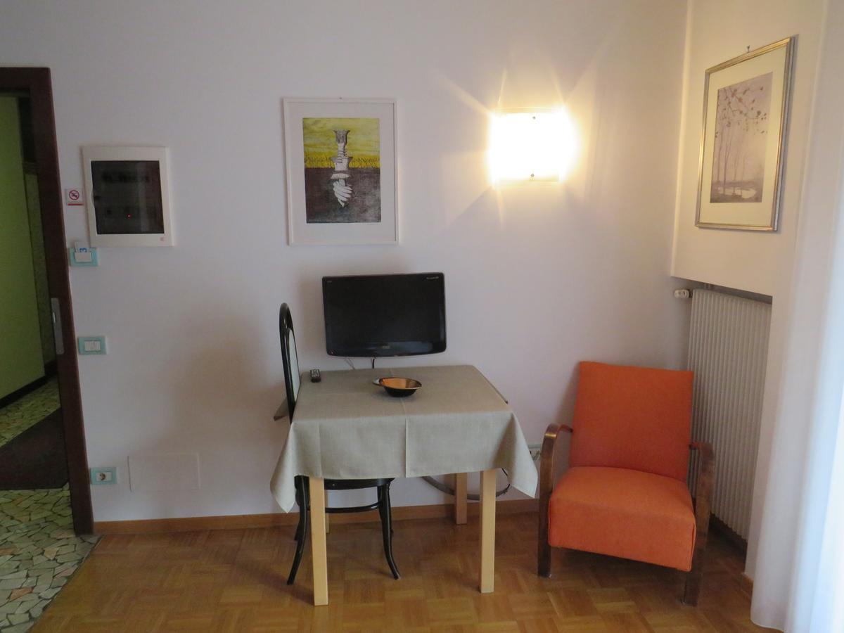 Garnì Domus Mea Hotel Merano Bagian luar foto