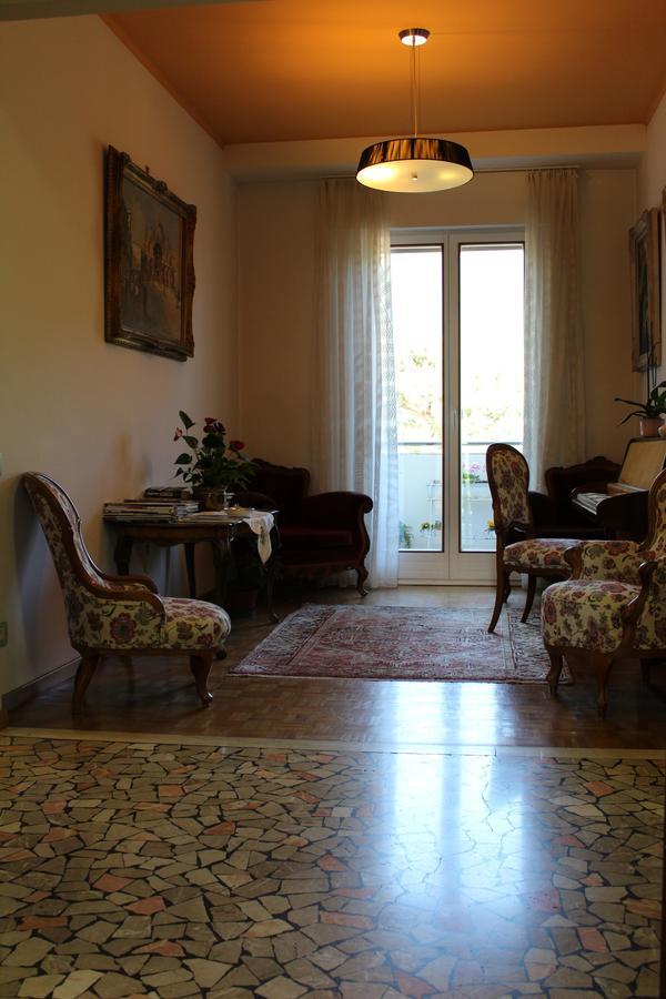 Garnì Domus Mea Hotel Merano Bagian luar foto