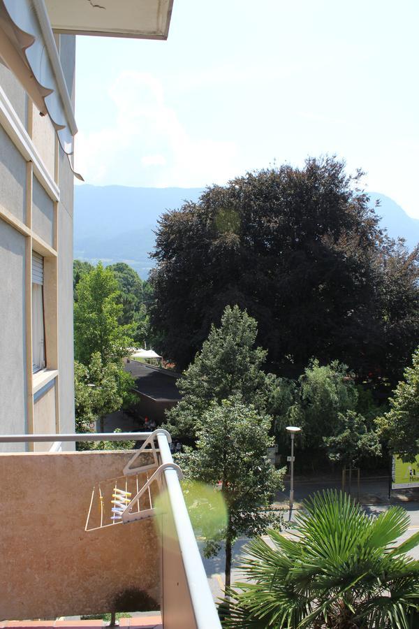 Garnì Domus Mea Hotel Merano Bagian luar foto