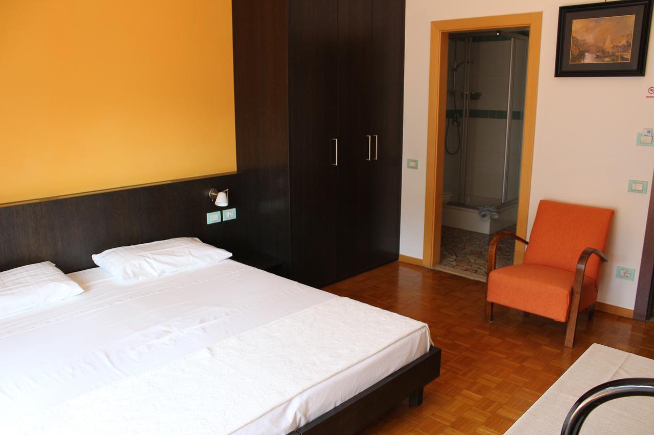 Garnì Domus Mea Hotel Merano Bagian luar foto