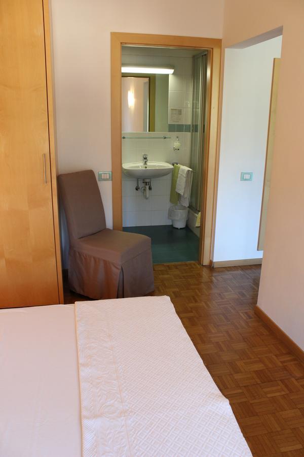 Garnì Domus Mea Hotel Merano Bagian luar foto
