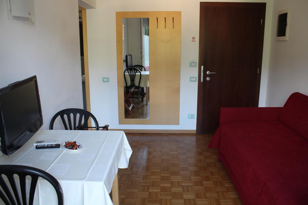 Garnì Domus Mea Hotel Merano Bagian luar foto